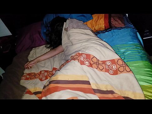 ❤️ Stepson berating sua jovem madrasta enquanto ela dorme. ☑ Porno em pt-br.moresexmovies.ru ❤